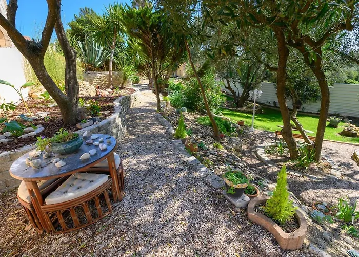 Quinta Do Vale - Natureza, Piscina E Praia! Maison d'hôtes 3*